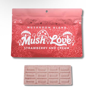 Mush Love – Strawberry & Cream Mushroom Chocolate Bar 4g